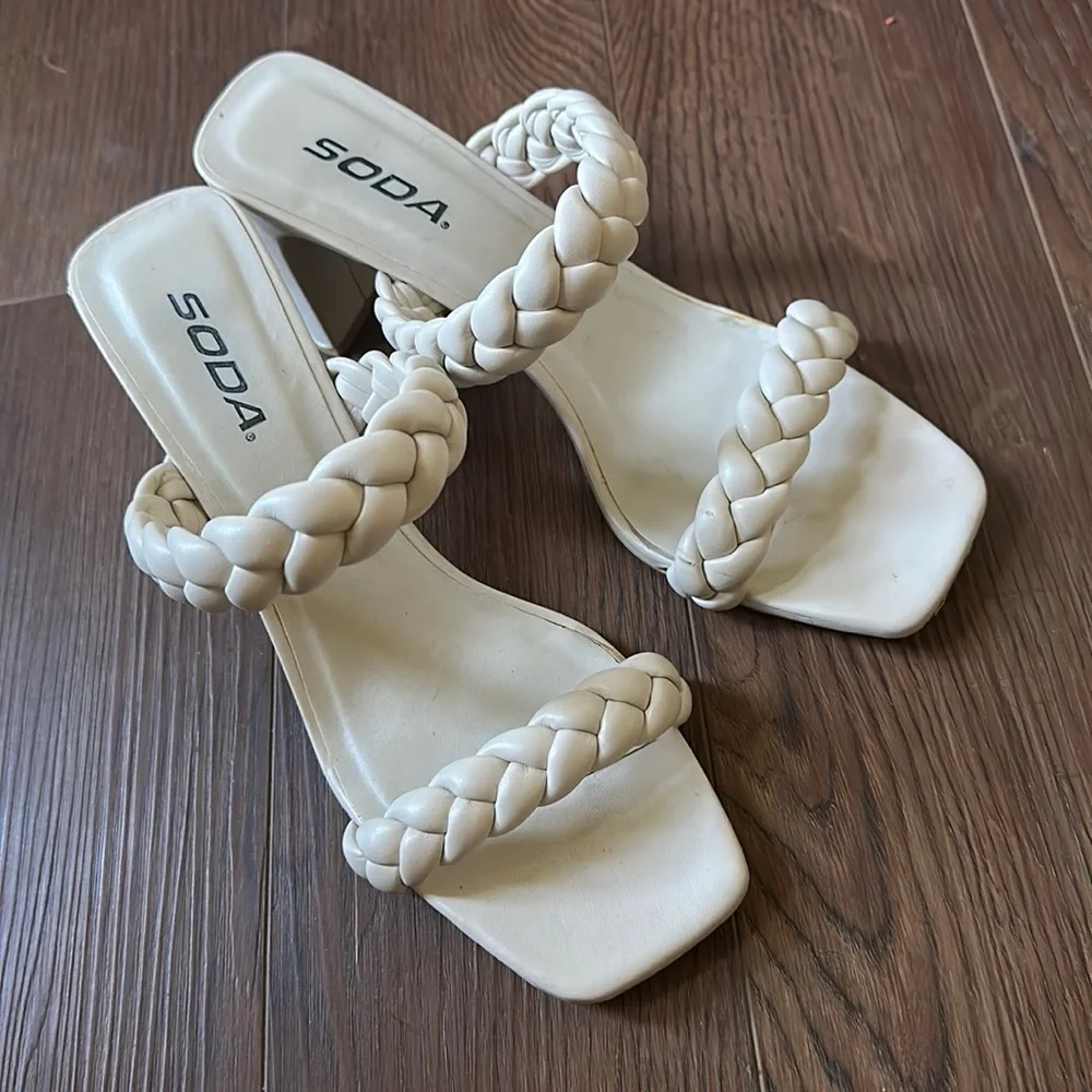 Soft Braided Sandals ivory Heels 9